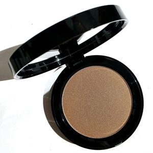 Bobbi Brown Illuminating Bronzing Powder Aruba New LE